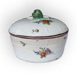 Sucrier en porcelaine de Ludwigsburg - XVIIIème siècle
